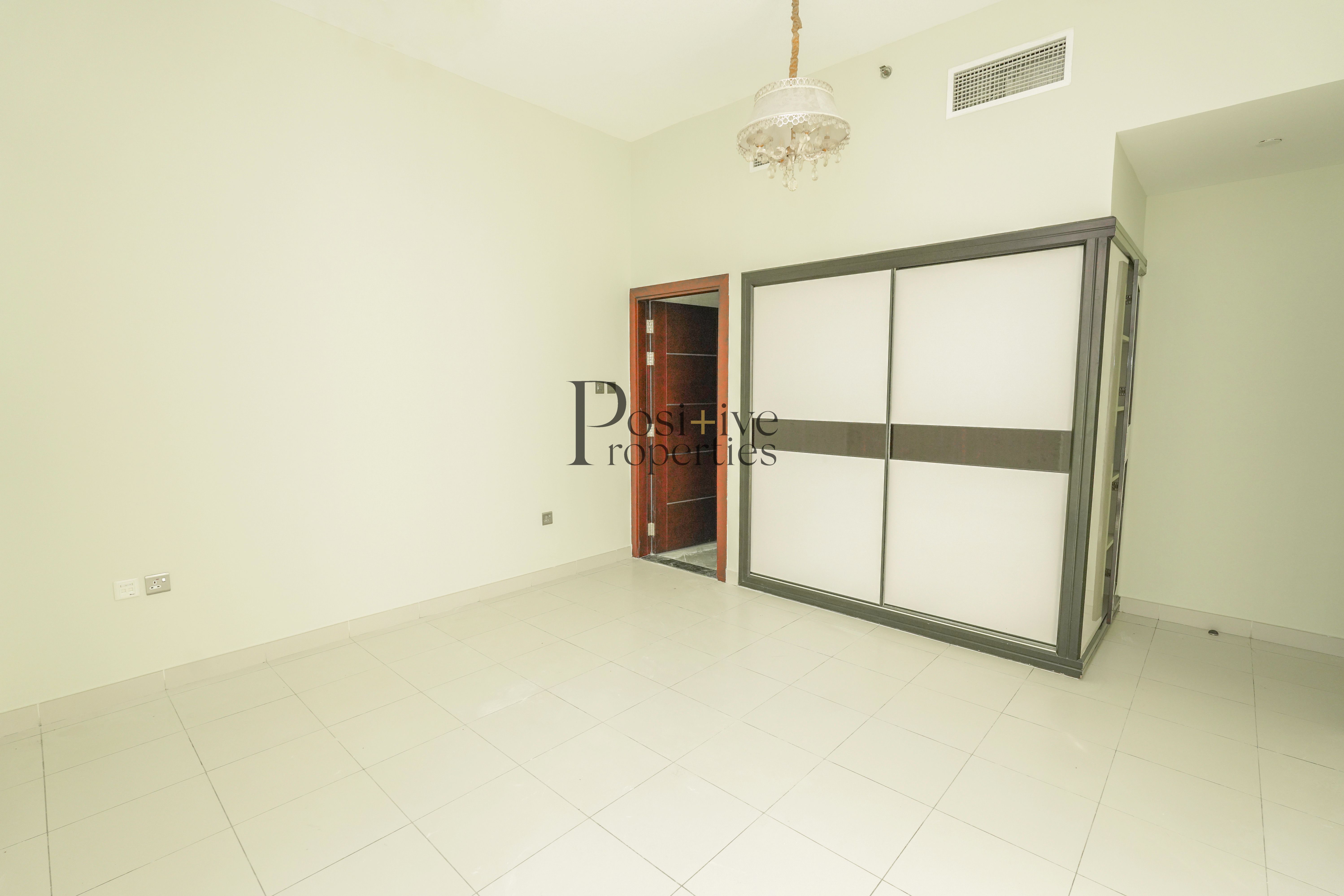 apartment card
