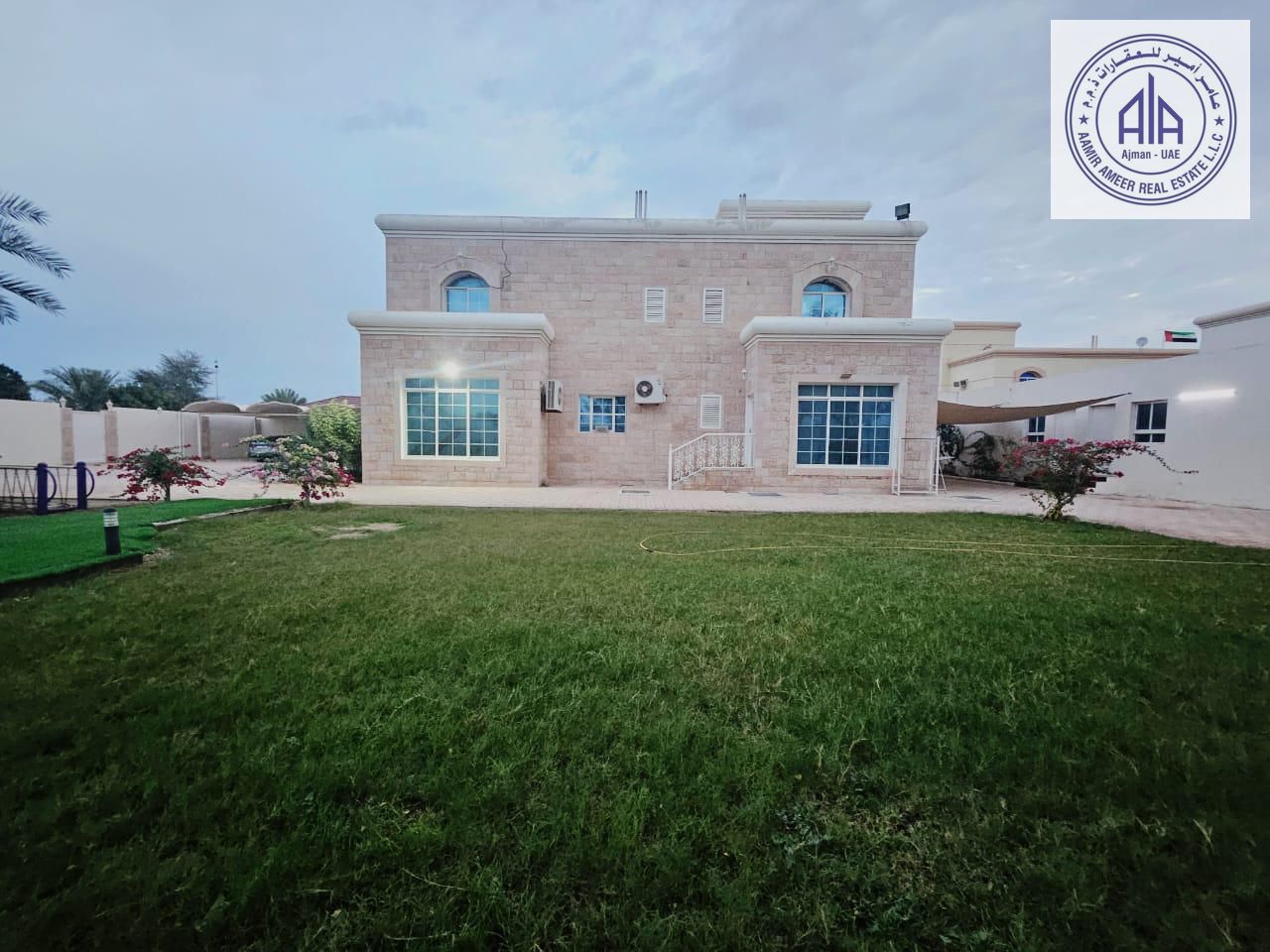 Villa for rent in Sharjah Al Nouf area 160 thousand