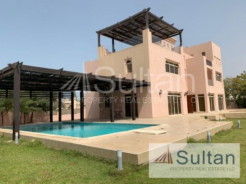 Live Like Royals In Luxury Sea View Villa