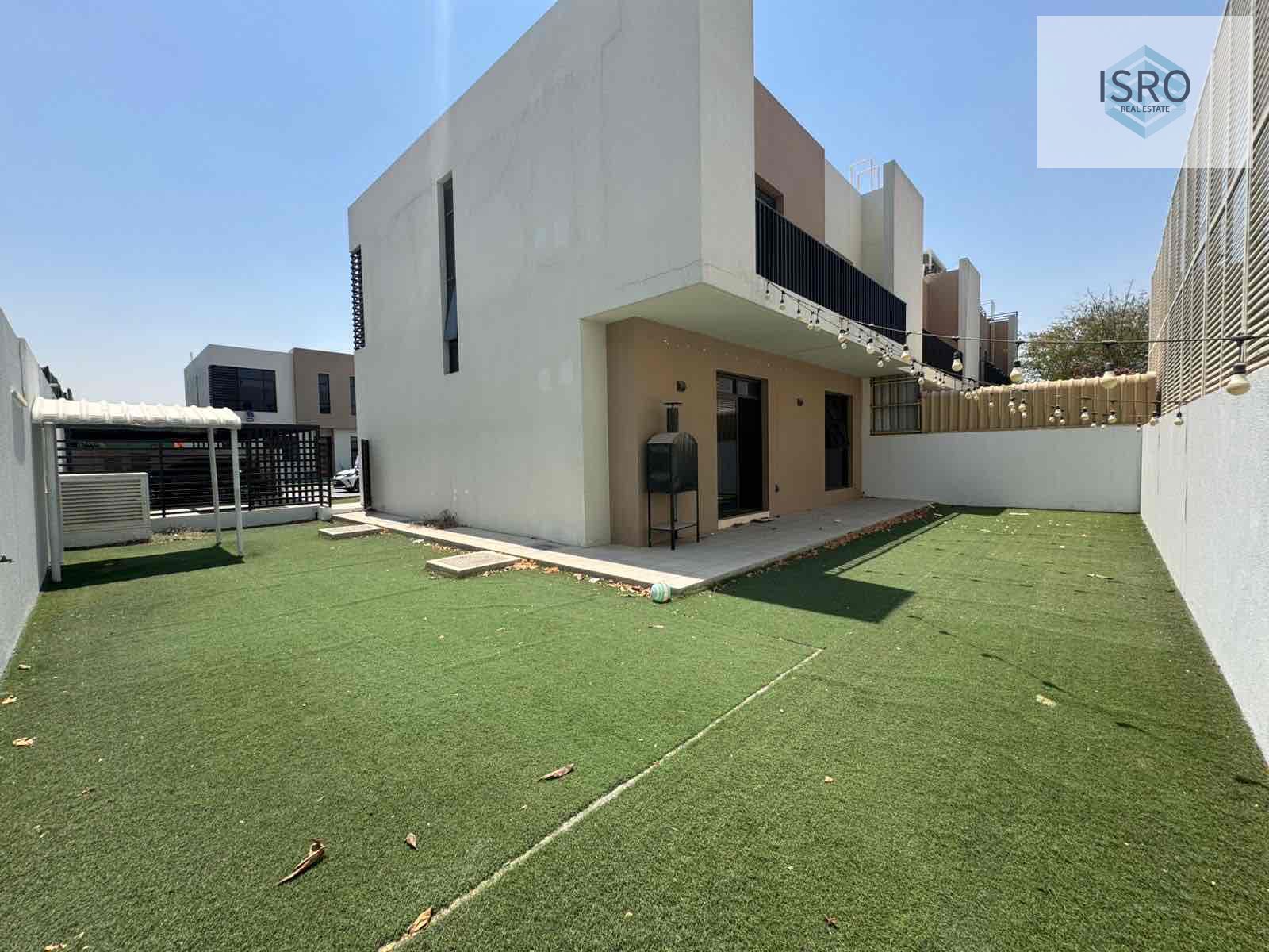 AMAZING OPPORTUNITY 4BEDROOM READY TO MOVE PRIME LOCATION
