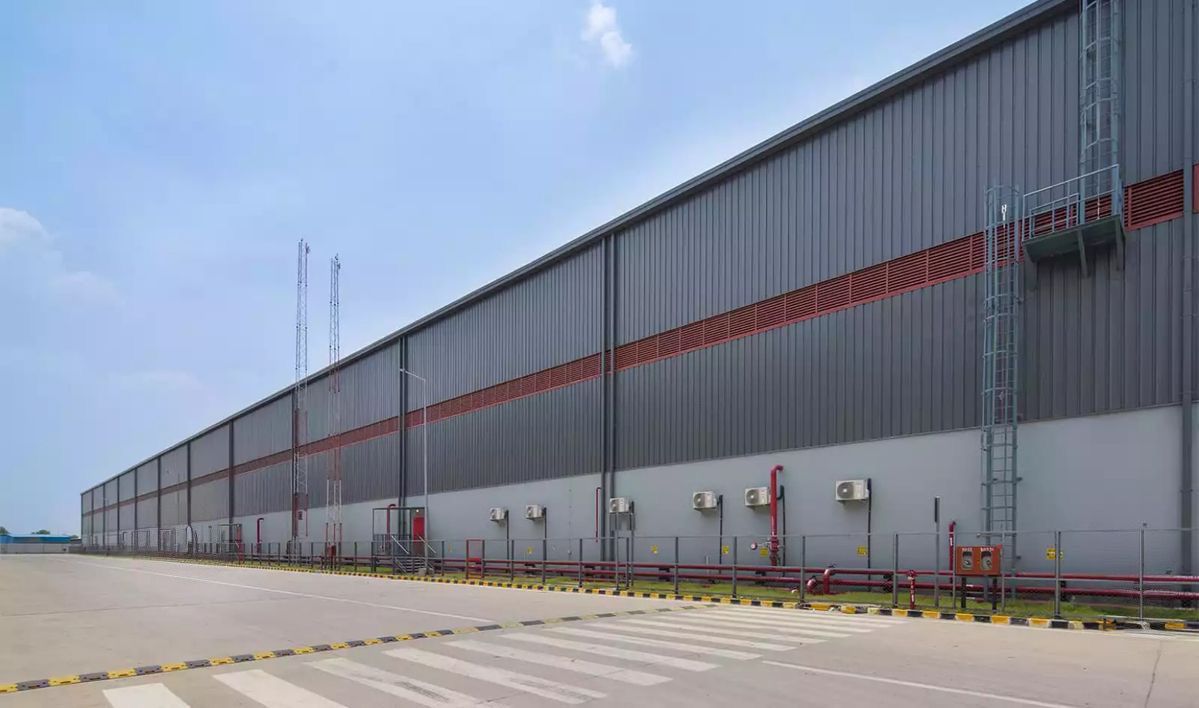 Spacious Warehouse for Sale in Al Sajaa Industrial