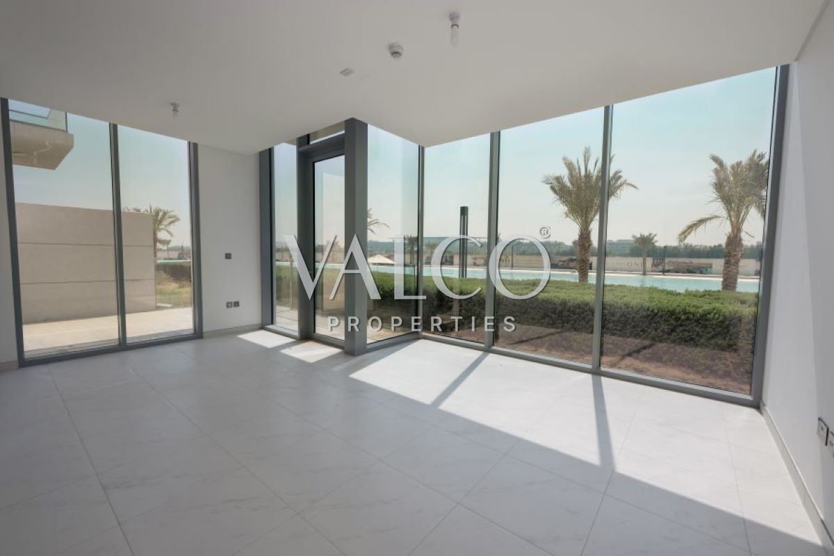 Full Lagoon view | Brand New | Grand floor