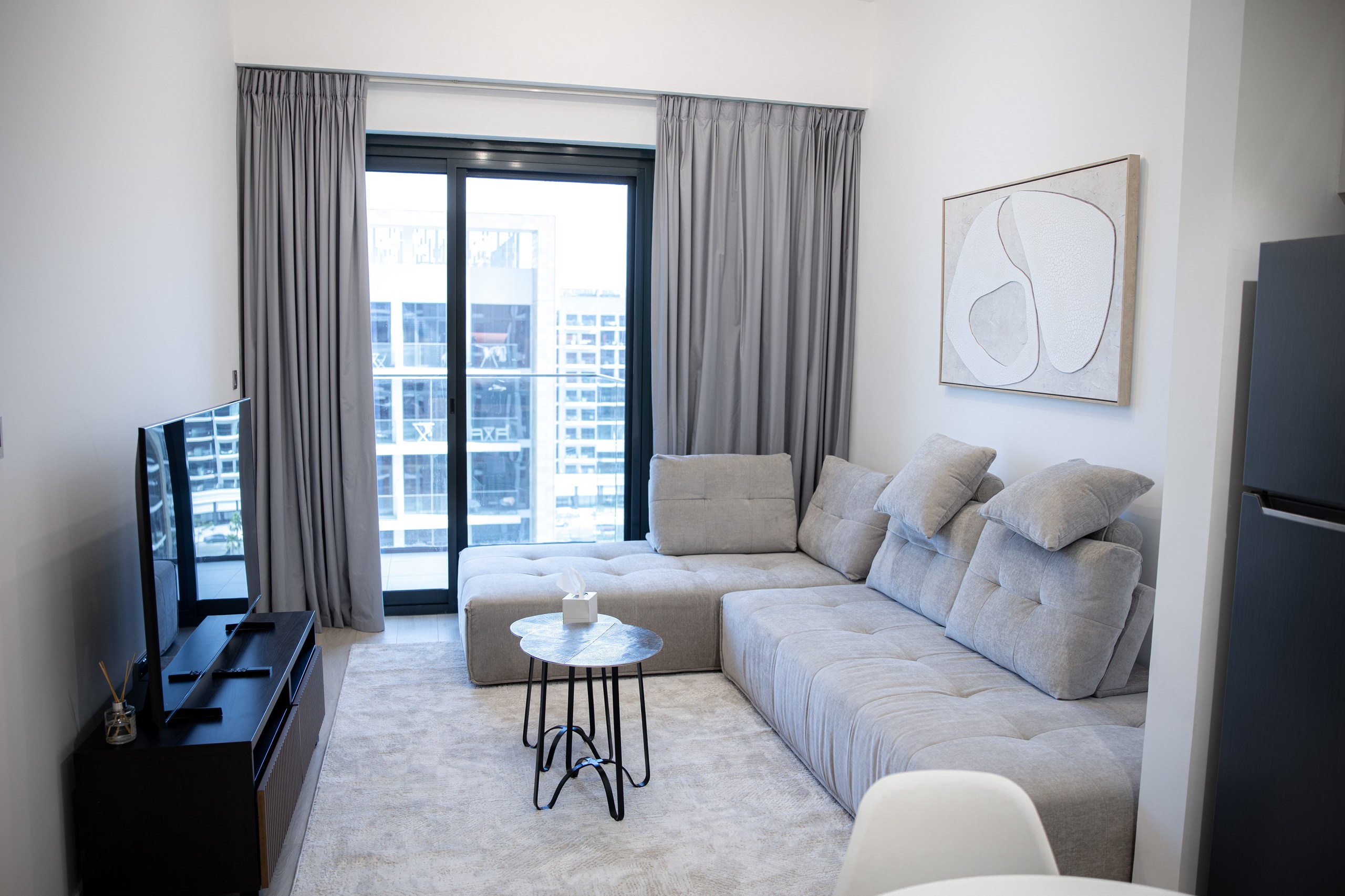 Hot Offer Stylish 1-Bedroom Apartment with Modern Interior