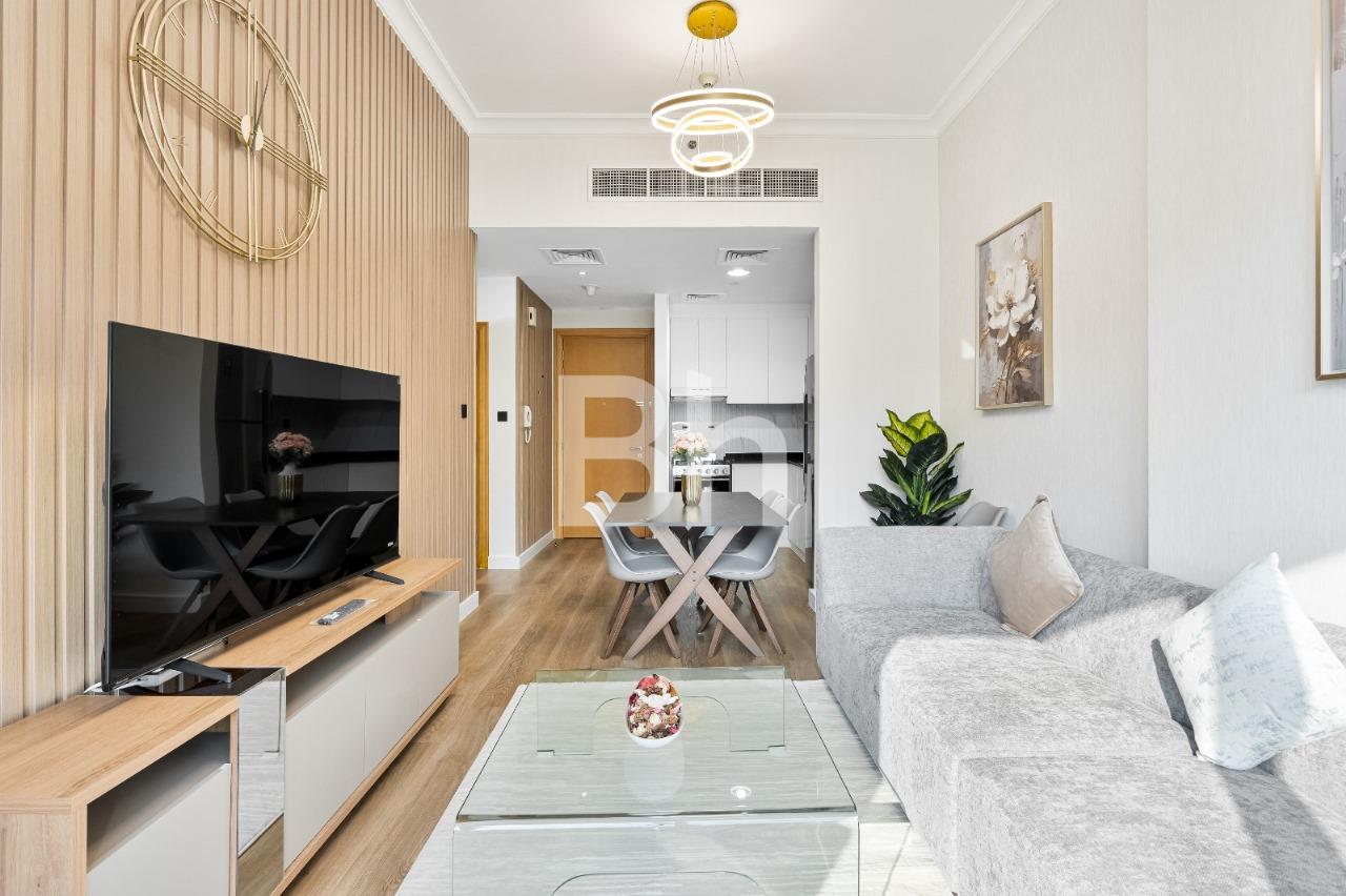 apartment card