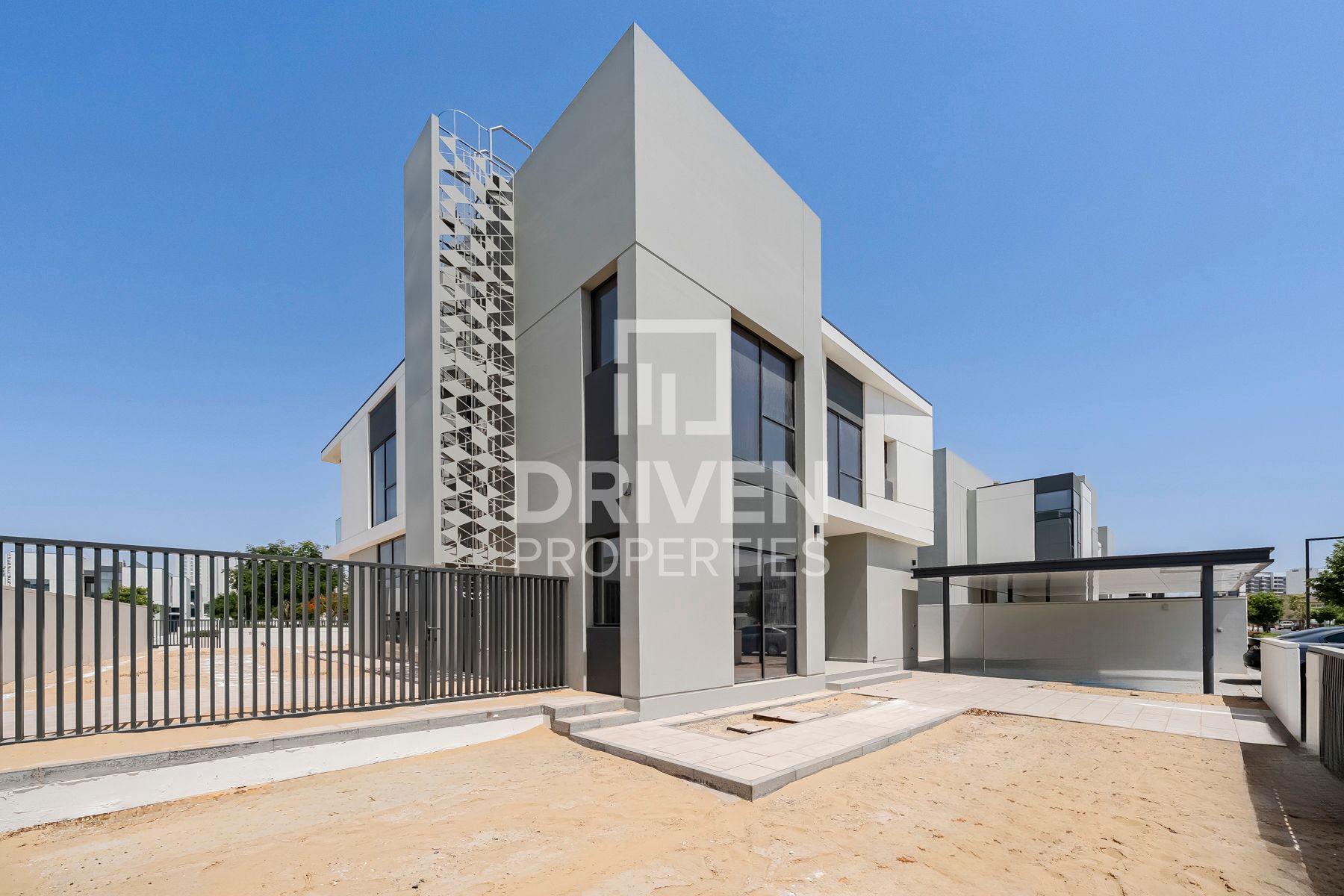 Modern and Corner Unit | Park View | Large Plot