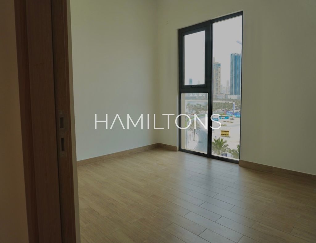 Ready to Move | Waterfront Elegance | Vacant | Resale