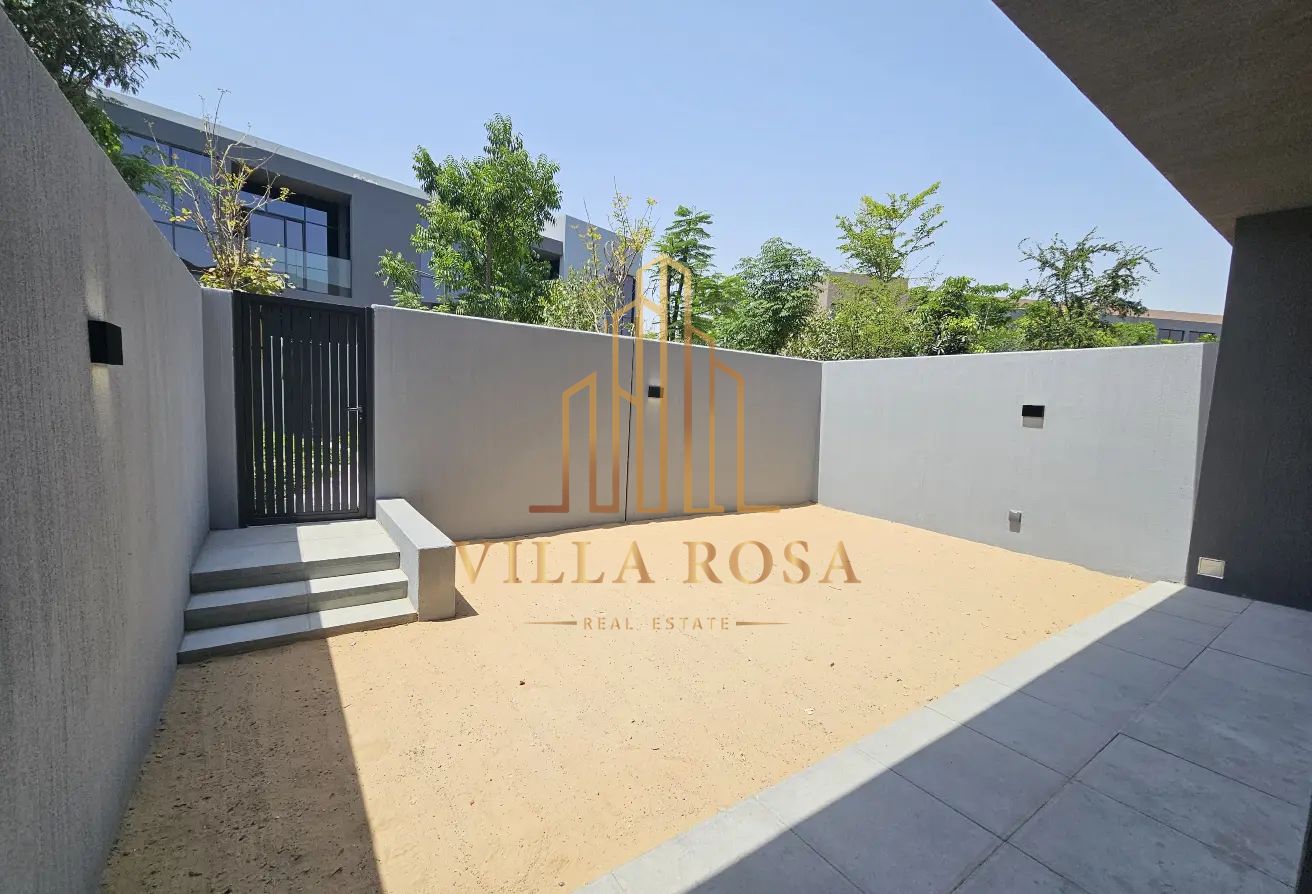 For Sale | Luxury 4-Bedroom Townhouse in Robinia – Masaar, Sharjah