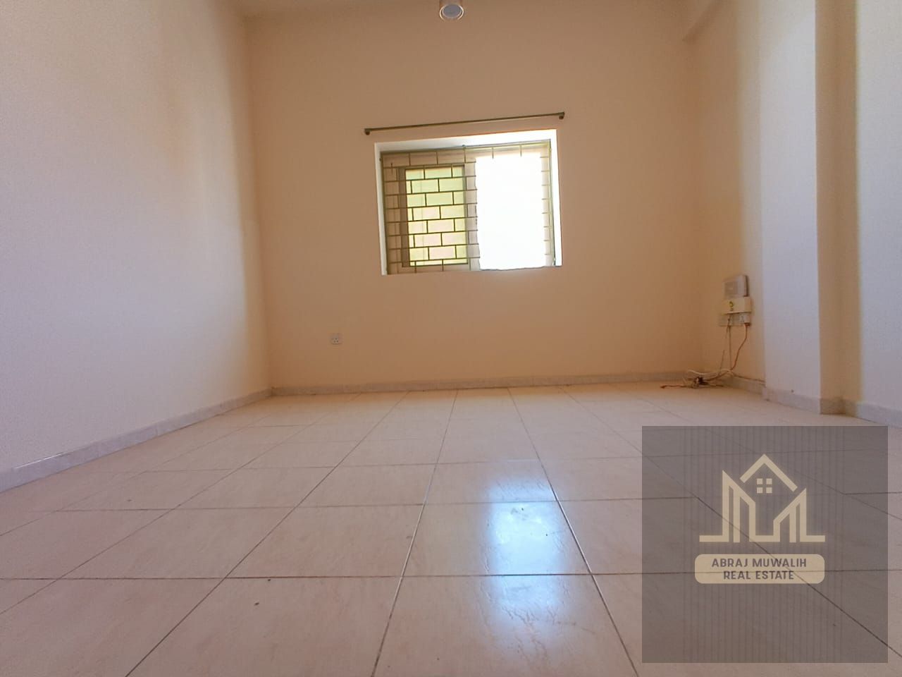 Ready to move apartment available prime location for family near Galaxy road