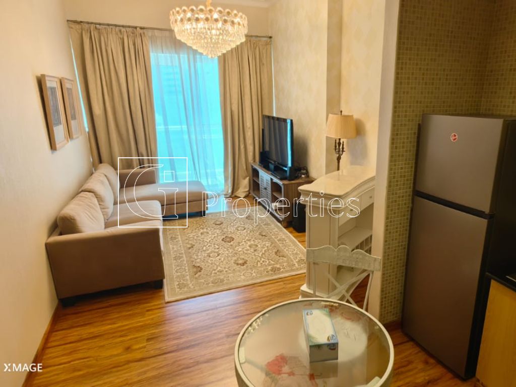 apartment card