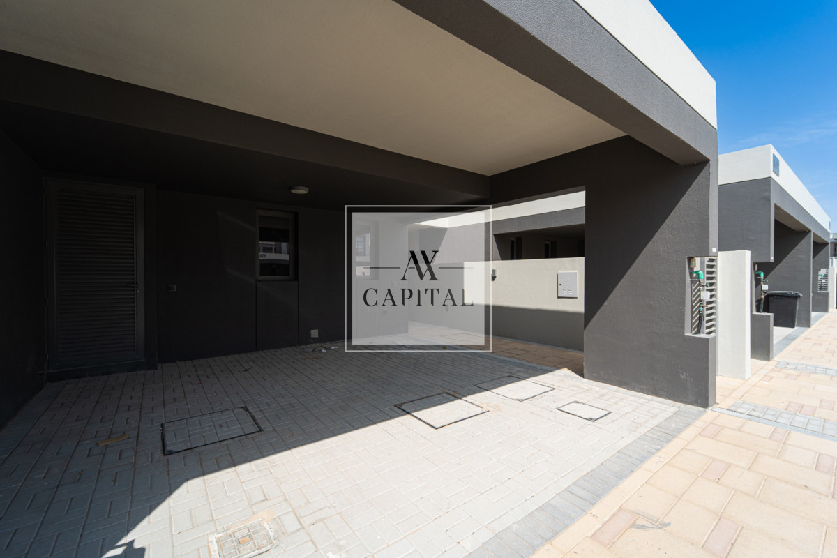 Single Row | Brand New | Corner Plot | Vacant