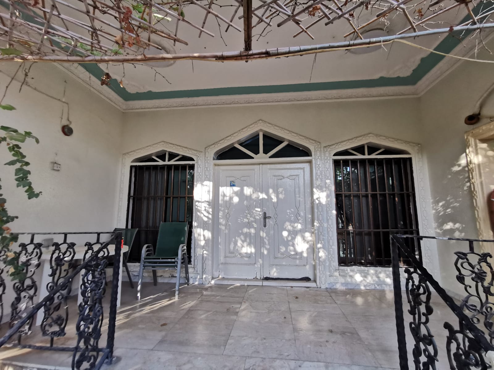 Villa for sale in Al-Jazzat - Al-Raqqa suburb