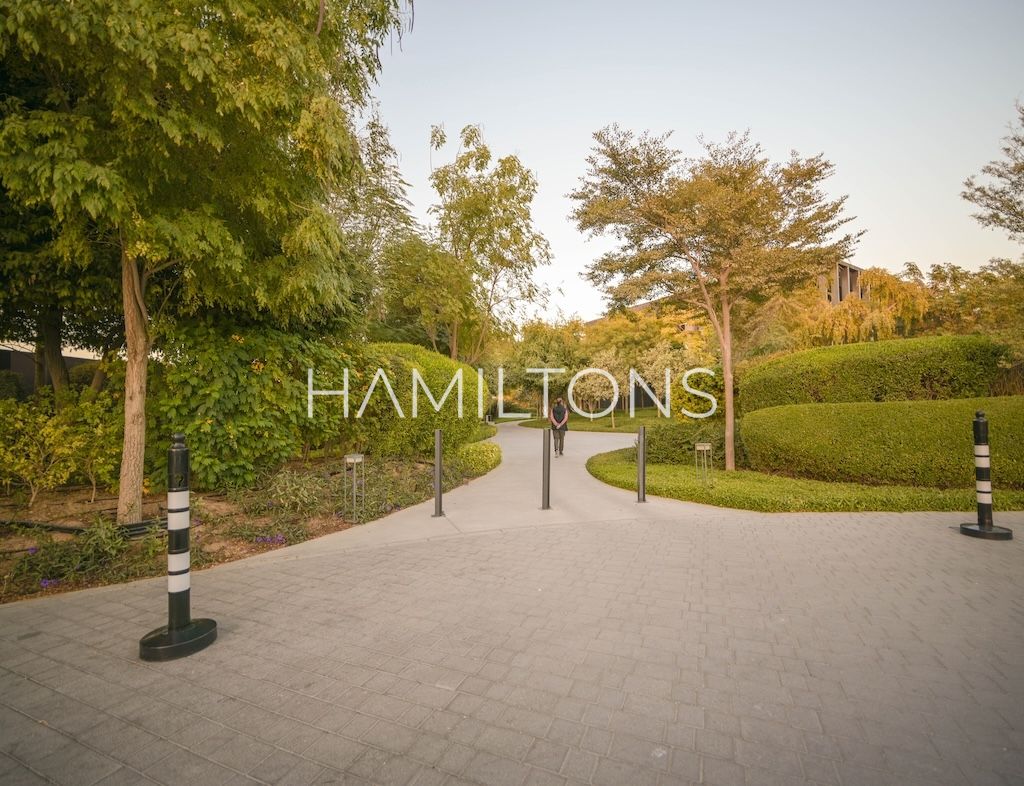 Spacious Smart Villa | Prime Location | Resale