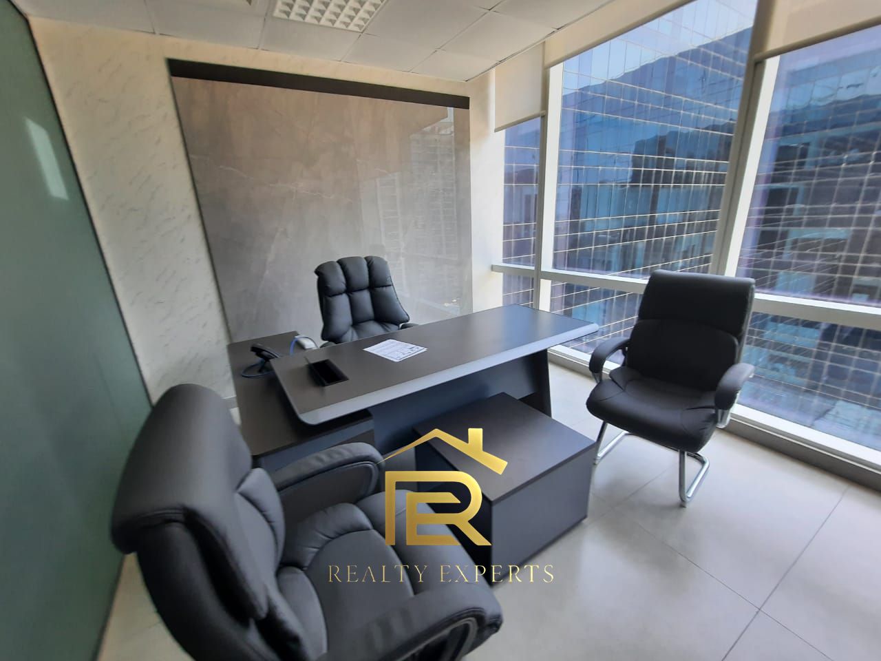 READY TO MOVE | SPACIOUS OFFICE | FULLY FURNISHED