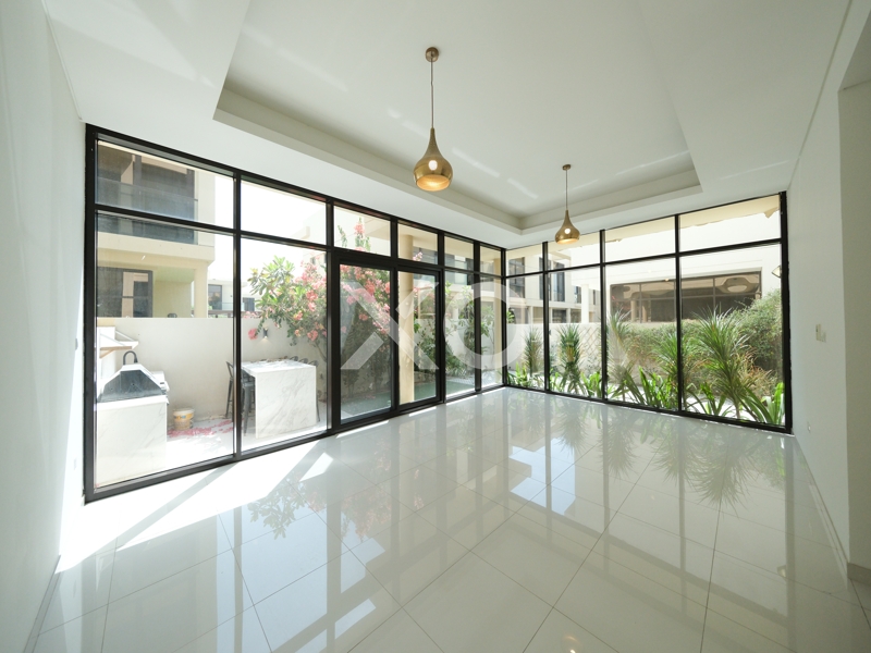 BEAUTIFUL GARDEN | CORNER UNIT | THM TYPE