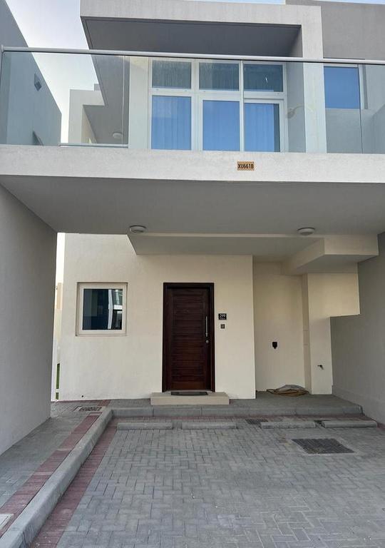 Fully Furnished/ Vacant /Ready to move