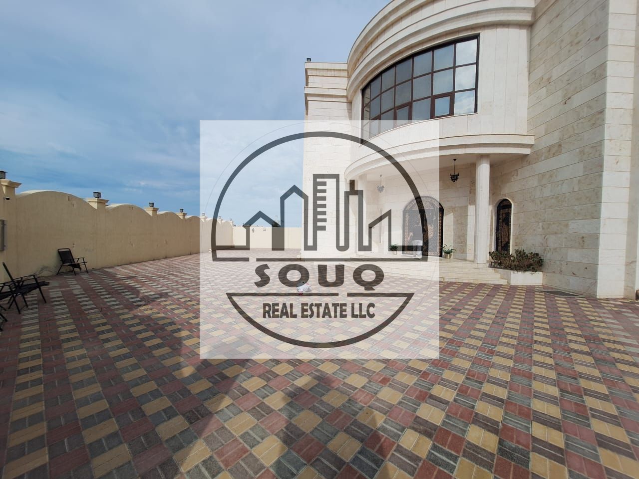Spacious 5 BR Villa for Rent in Al Riffa