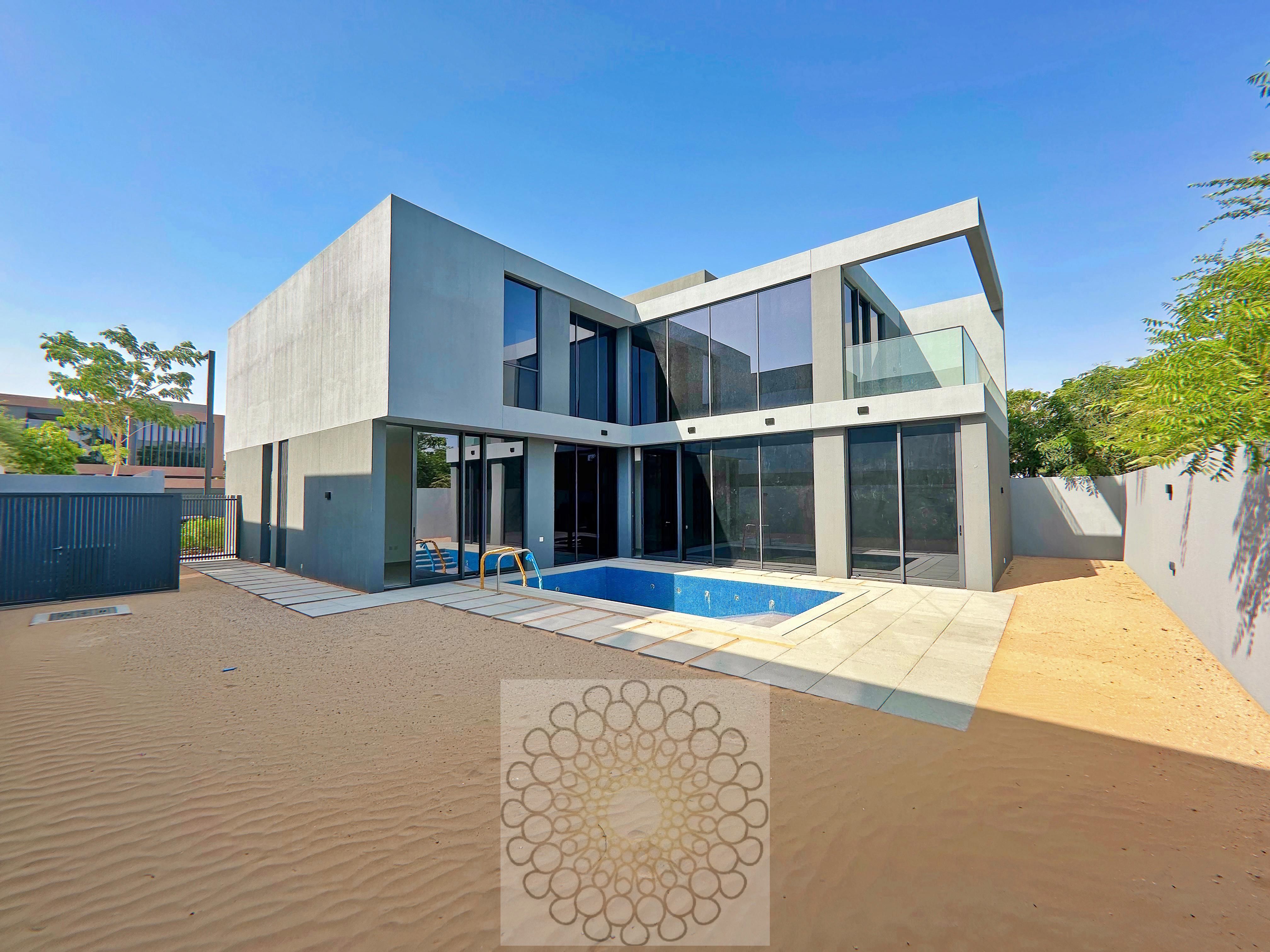 Luxury 4 Bedroom Villa with Pool -Ready to Move-Cash or Mortgage