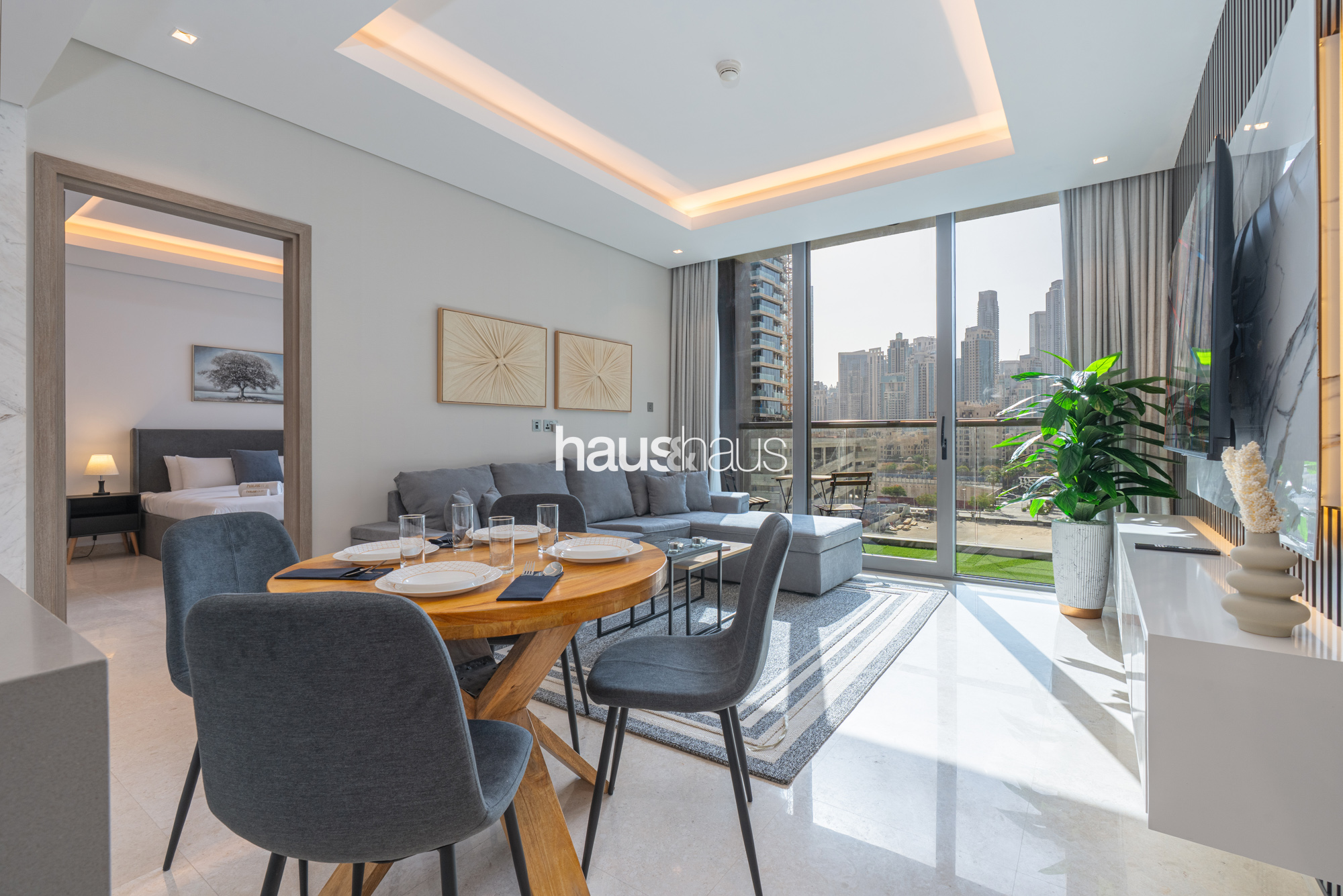 Burj Khalifa View | Contemporary 1BR | Central