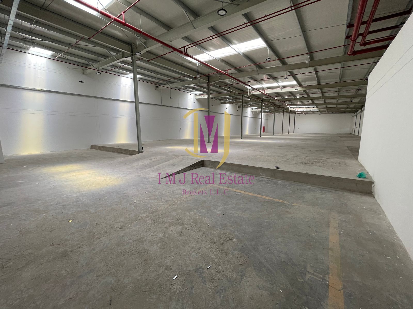 Warehouse for Rent | Huge Space | Fully Fitted
