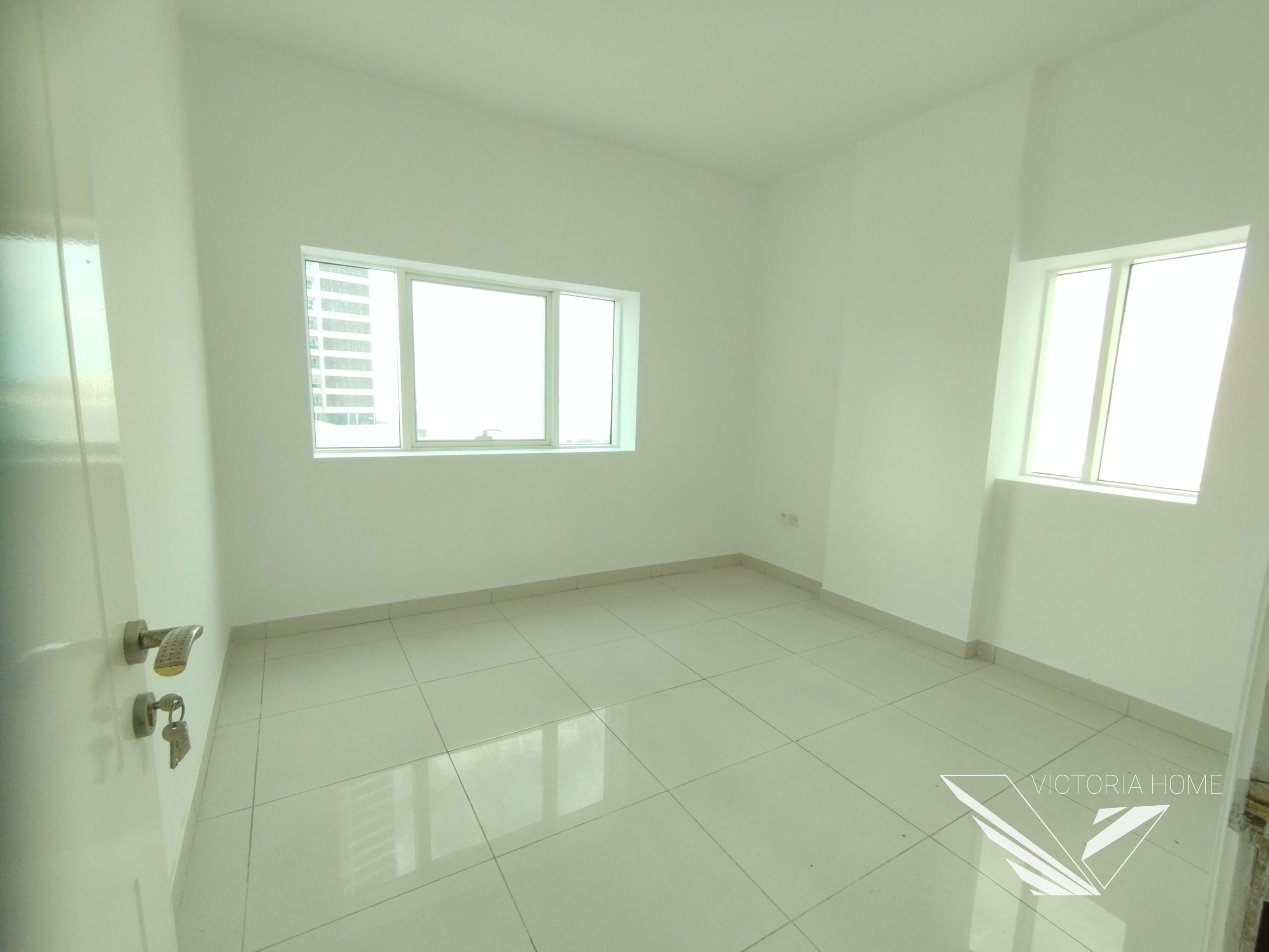 NO Commission Near Dubai Ready To Move 2 BHK Near Dubai gym free Near Cornish just 42k