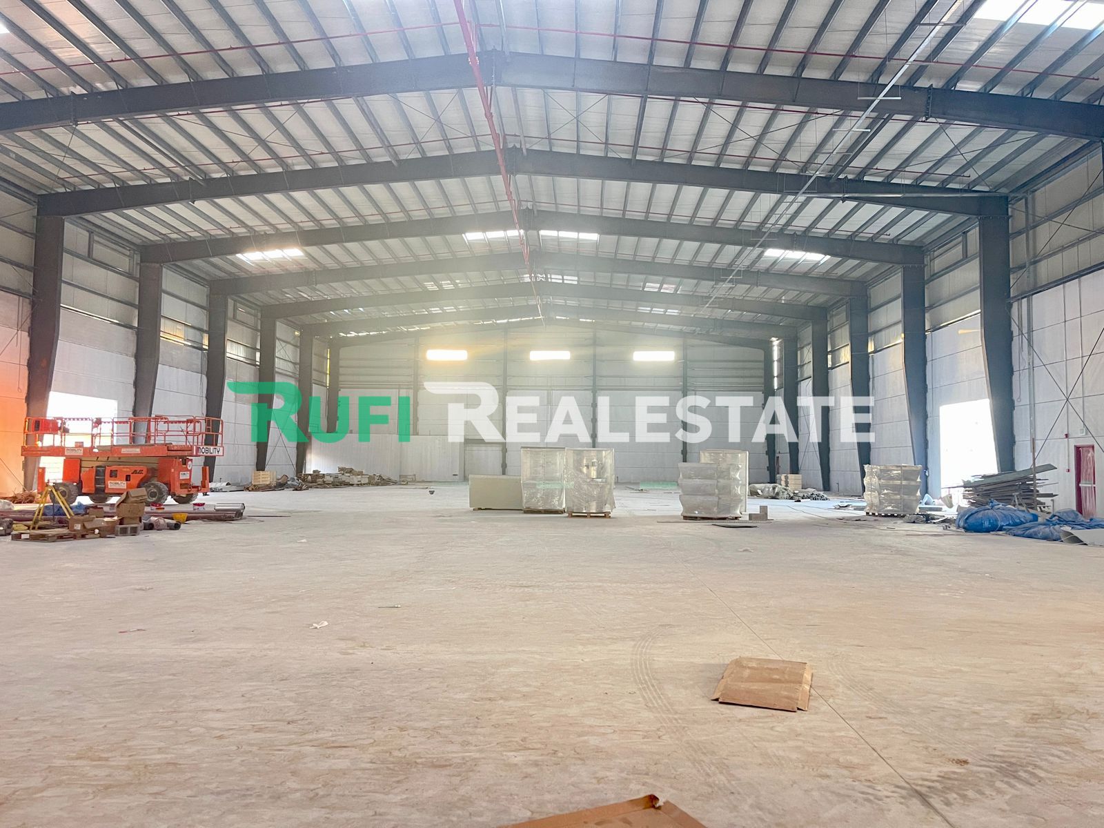 ** Ready to move // Road Facing 200KW Power 25,000 SQFT Warehouse For Rent in Emirates Modern Industrial Area, Umm Al Quwain