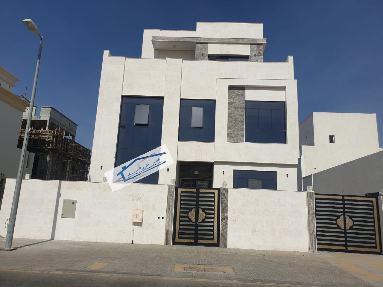 For sale, a villa in Al-Hoshi, at a special price