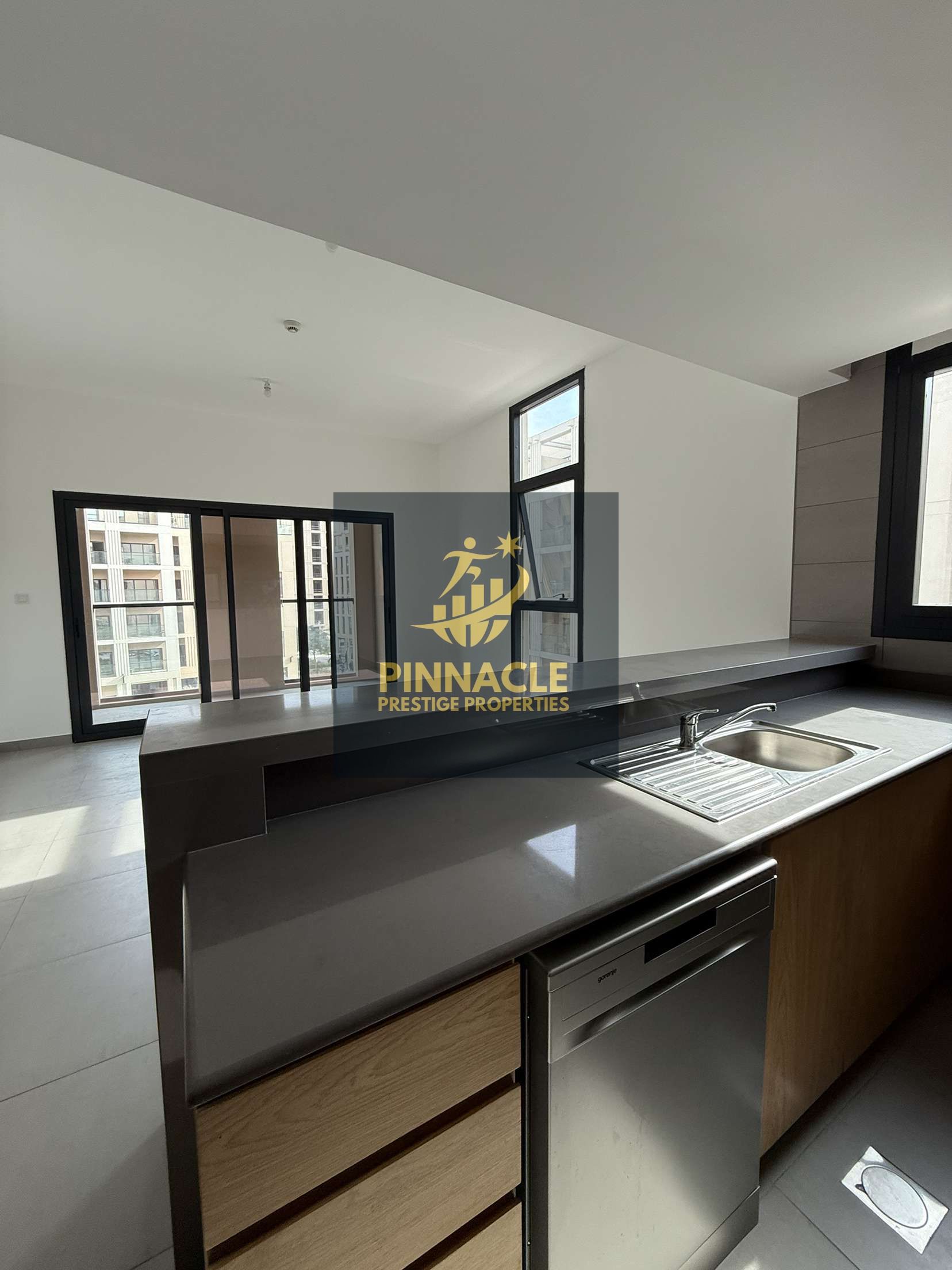 Hottest 1 Br Apartment Deal | Ready To Move | Freehold | Top of The Line Unit | Beautiful Community