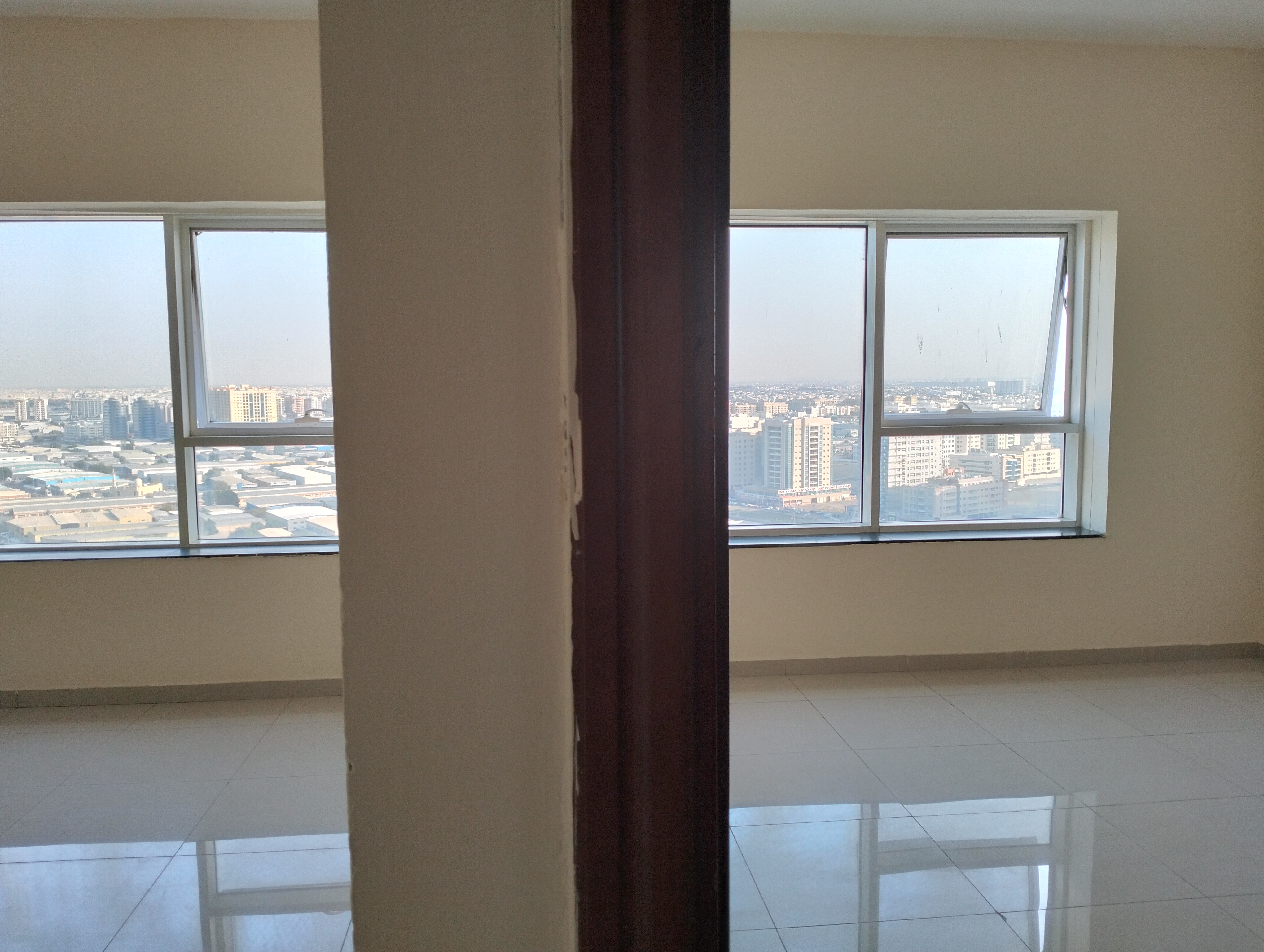 DUBAI METRO BUS AVAILABLE DUBAI BORDER 1BHK SINGLE PAYMENT 30K