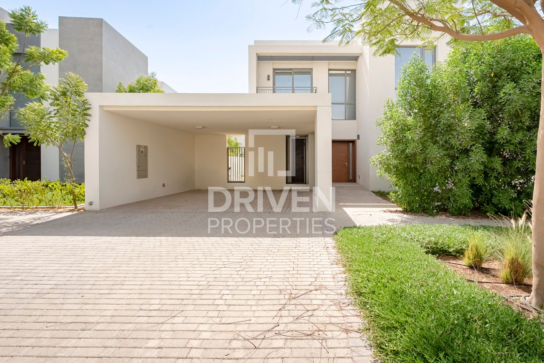 Huge Layout | Ready to move in | Community View