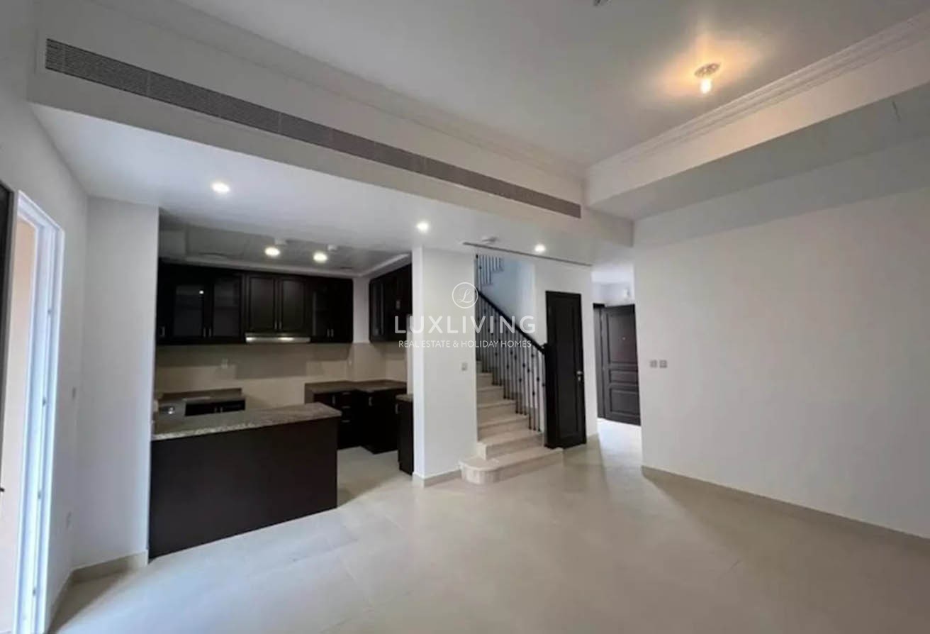 END UNIT | VACANT | SINGLE ROW