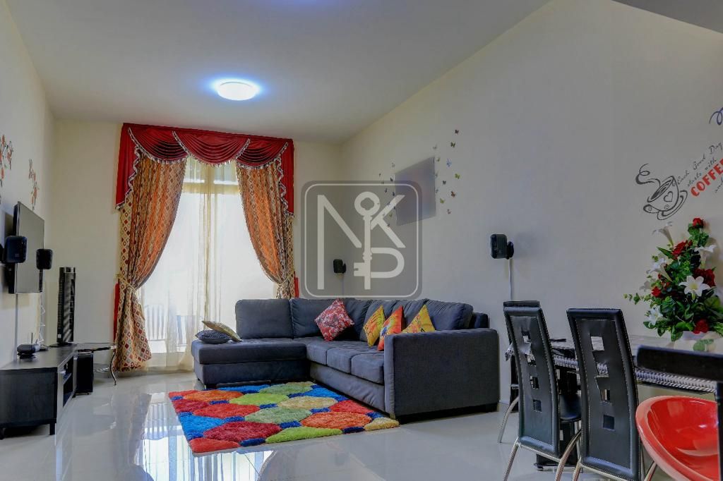 apartment card