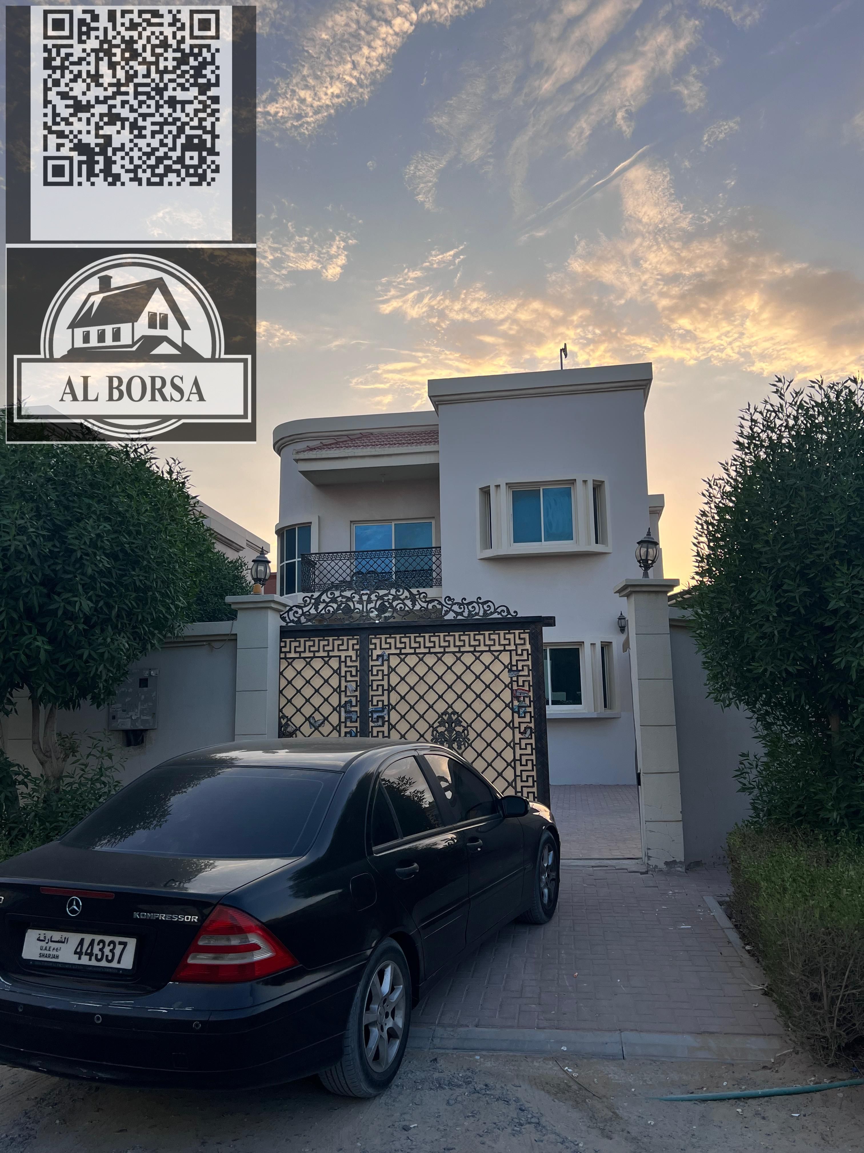 Villa for rent in Rawdah, near Sheikh Ammar Street 5 bedrooms Majlis and hall 6 bathrooms External maid's room External storage area Parking for 2 car