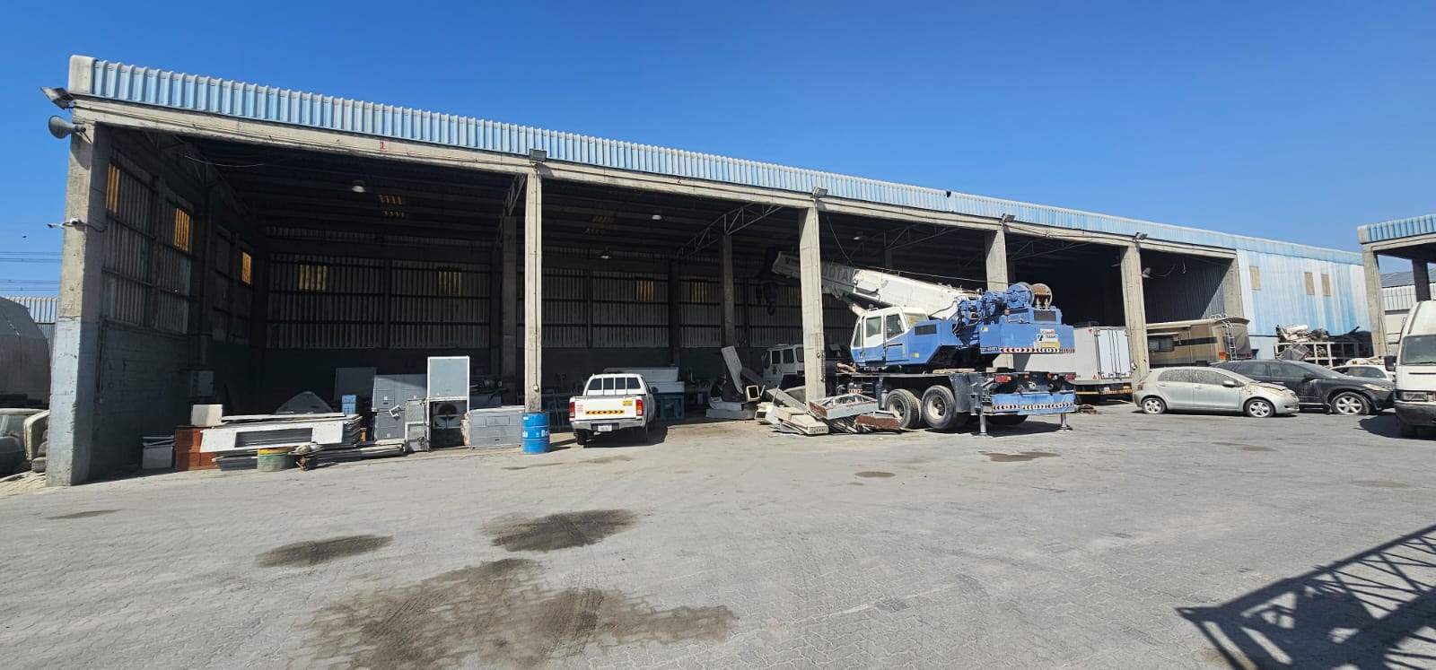 Warehouse to lease in al Qusais industrial area 3