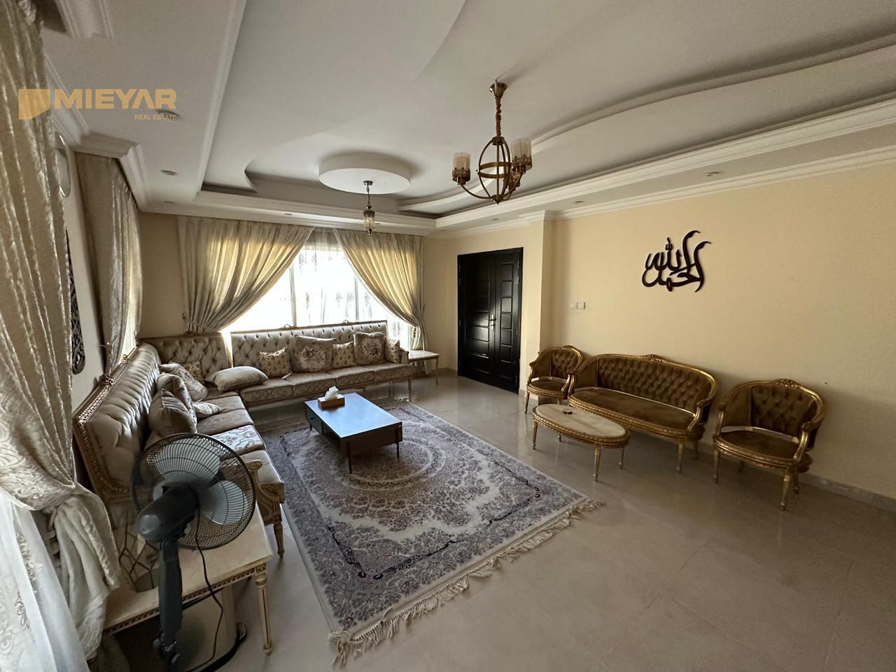 Villa in Al Muwaihat 3 \\ Strategic location \\ Great price \\ Luxurious villa