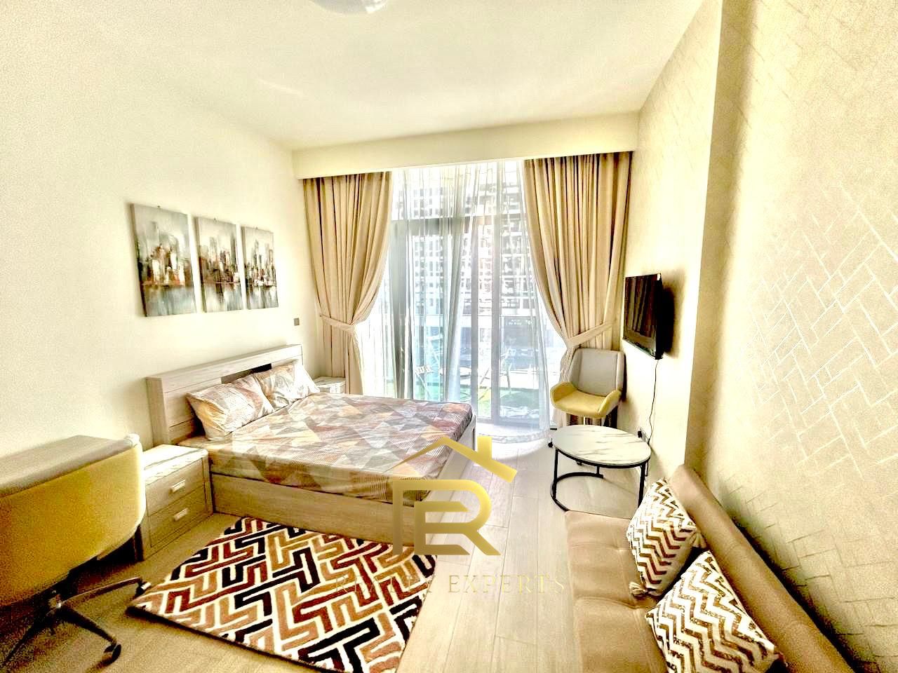 FULLY FURNISHED | READY TO MOVE| CHILLER FREE