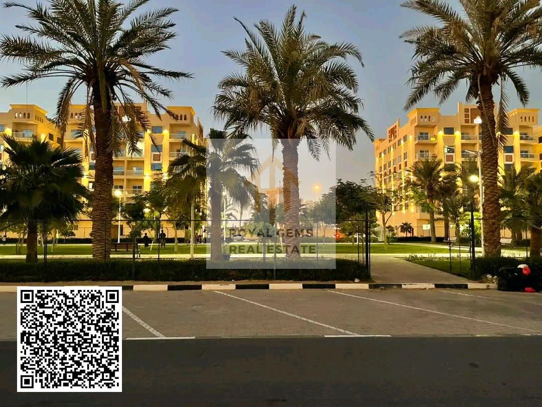 FOR Sale >2bhk master + freehold 100% everyone + prime location + payment plan 5 years