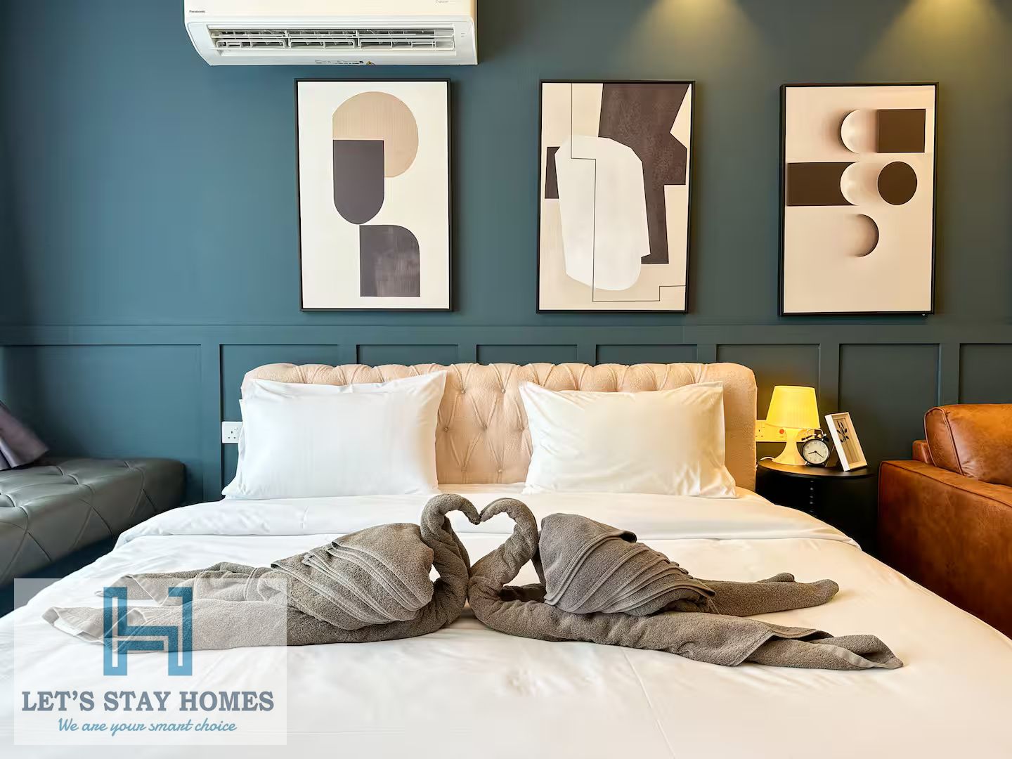 City Center Hotel | Spacious Hotel Room | No Kitchen I Free Gym and Pool Access I Free Cleaning