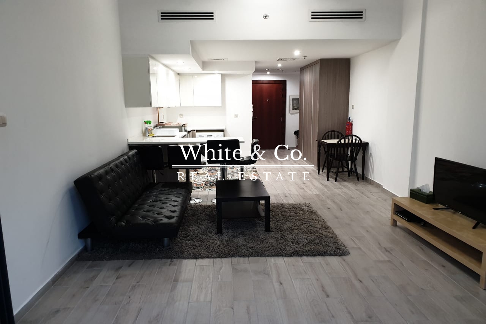 apartment card