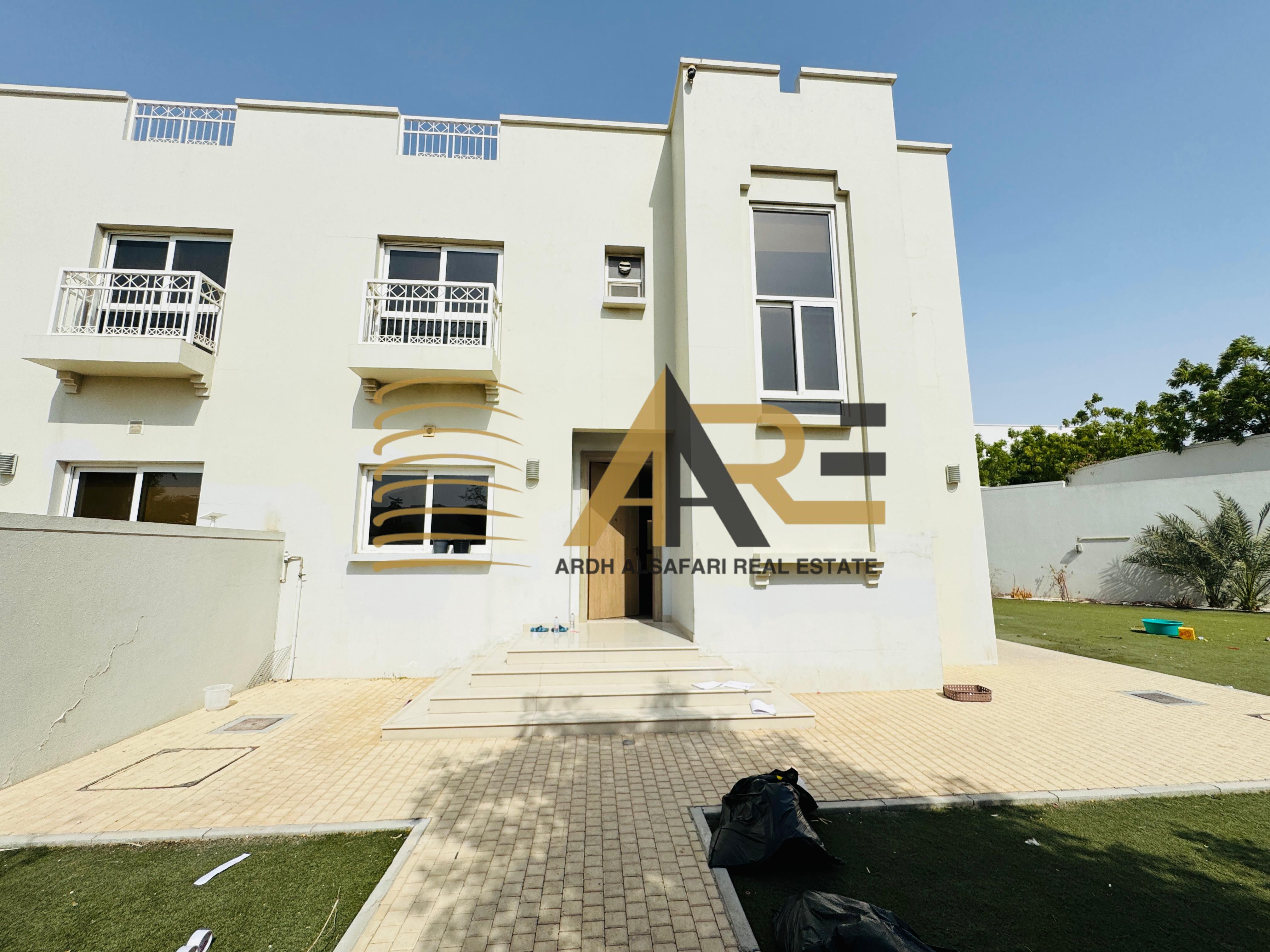 Best layout 3bed villa maid room wardrobes garden Parking 110k