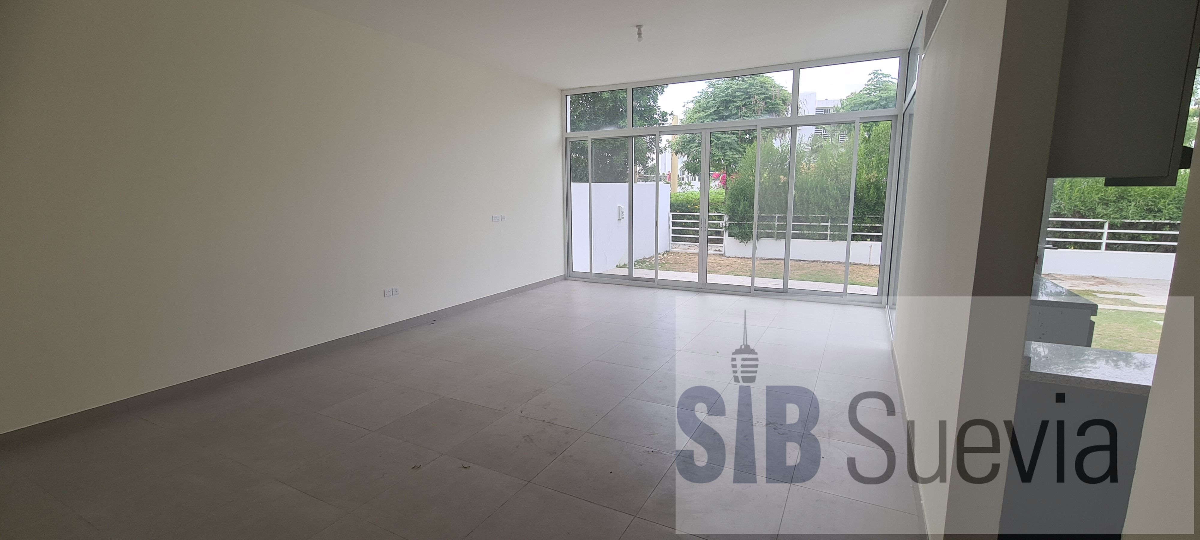 Single Row | Vacant | Semi Detach