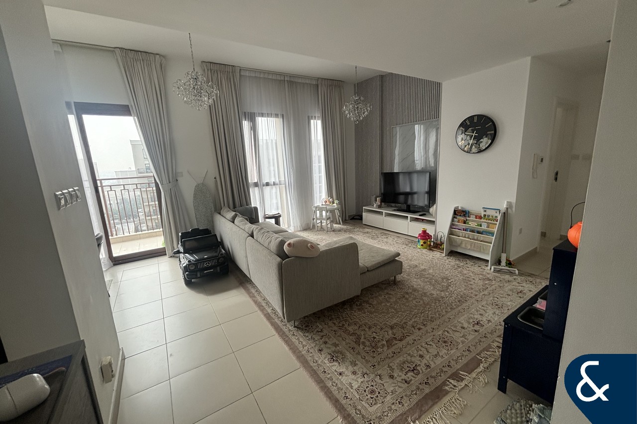 apartment card