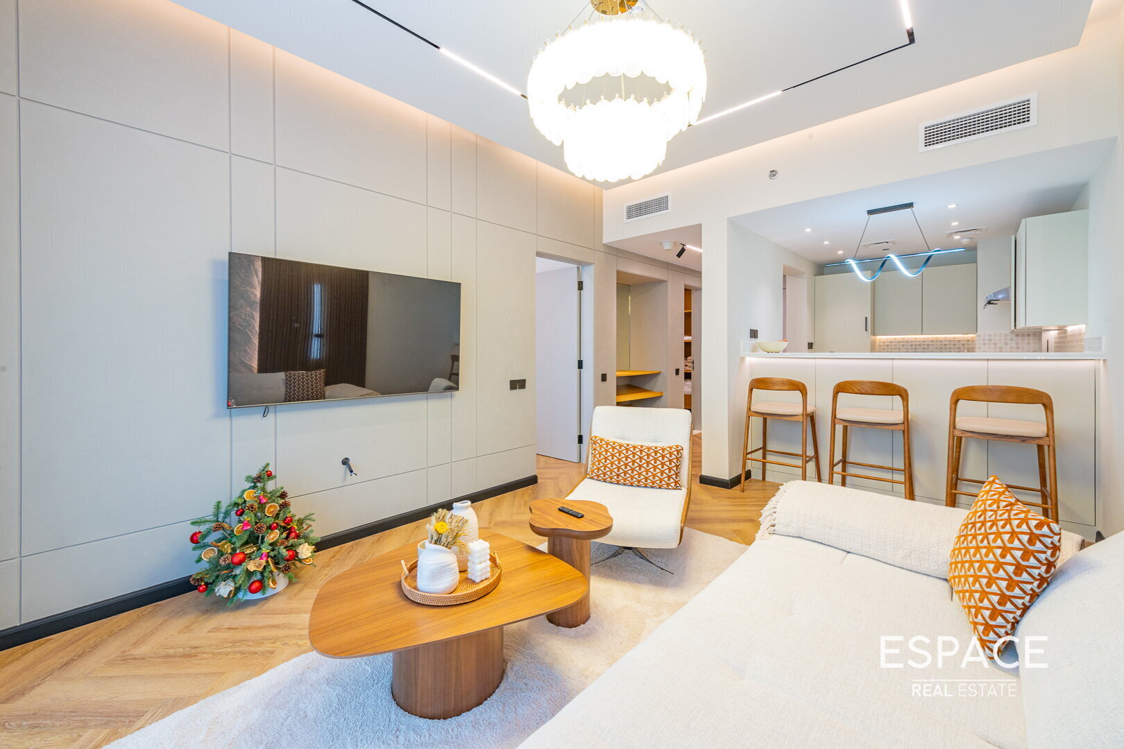 Upgraded | Furnished | Rooftop Pool