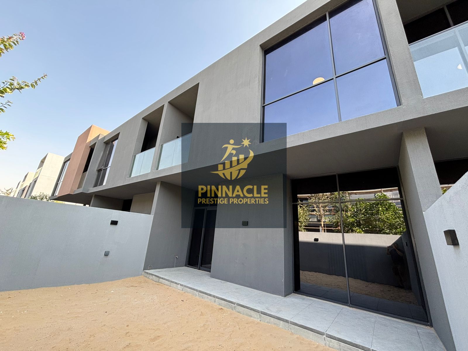 Modern Luxury Awaits: Exquisite 4-Bedroom Townhouse in Robinia, Masaar, Sharjah: Freehold