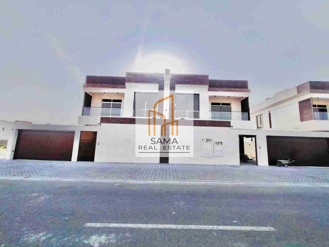 5 - Bedrooms villa || With 7 Washrooms || Master bedroom's ||