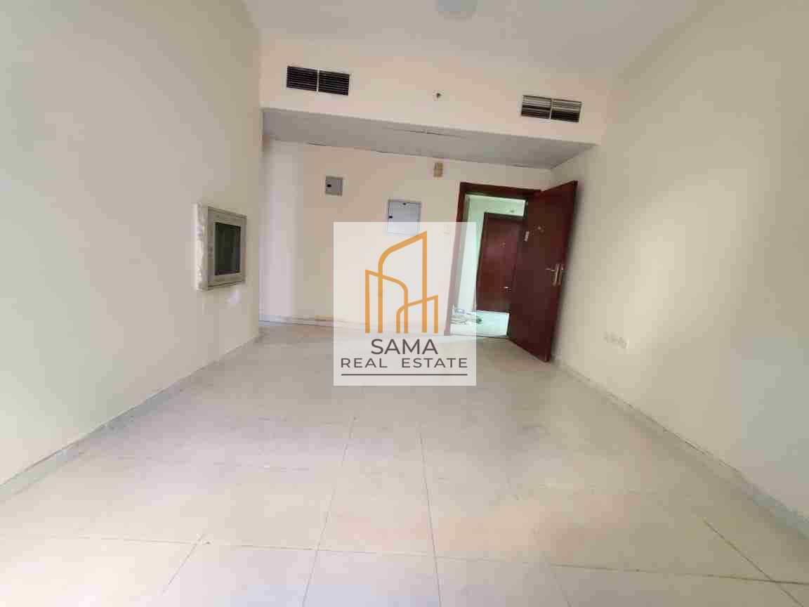 Spacious 1 bhk in prime location close to roadside just in 30k