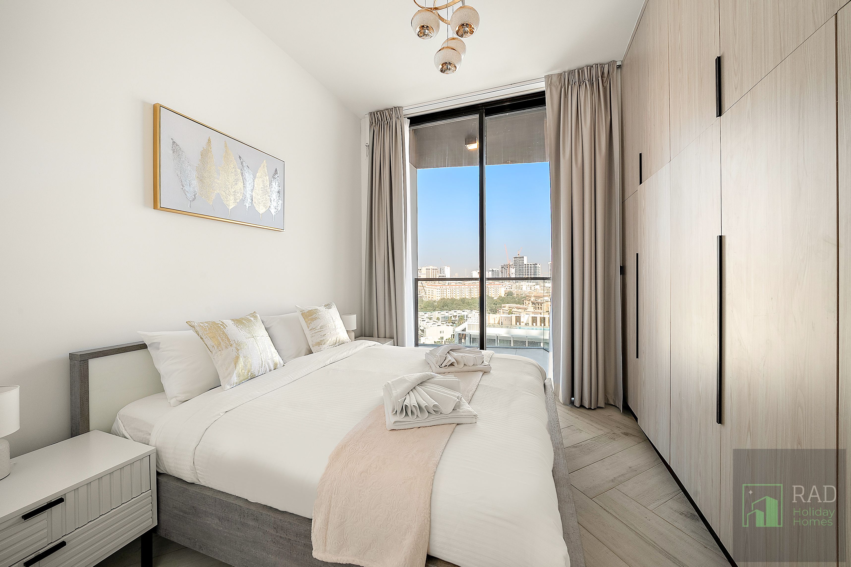 Spacious 1BR in Empire Residence