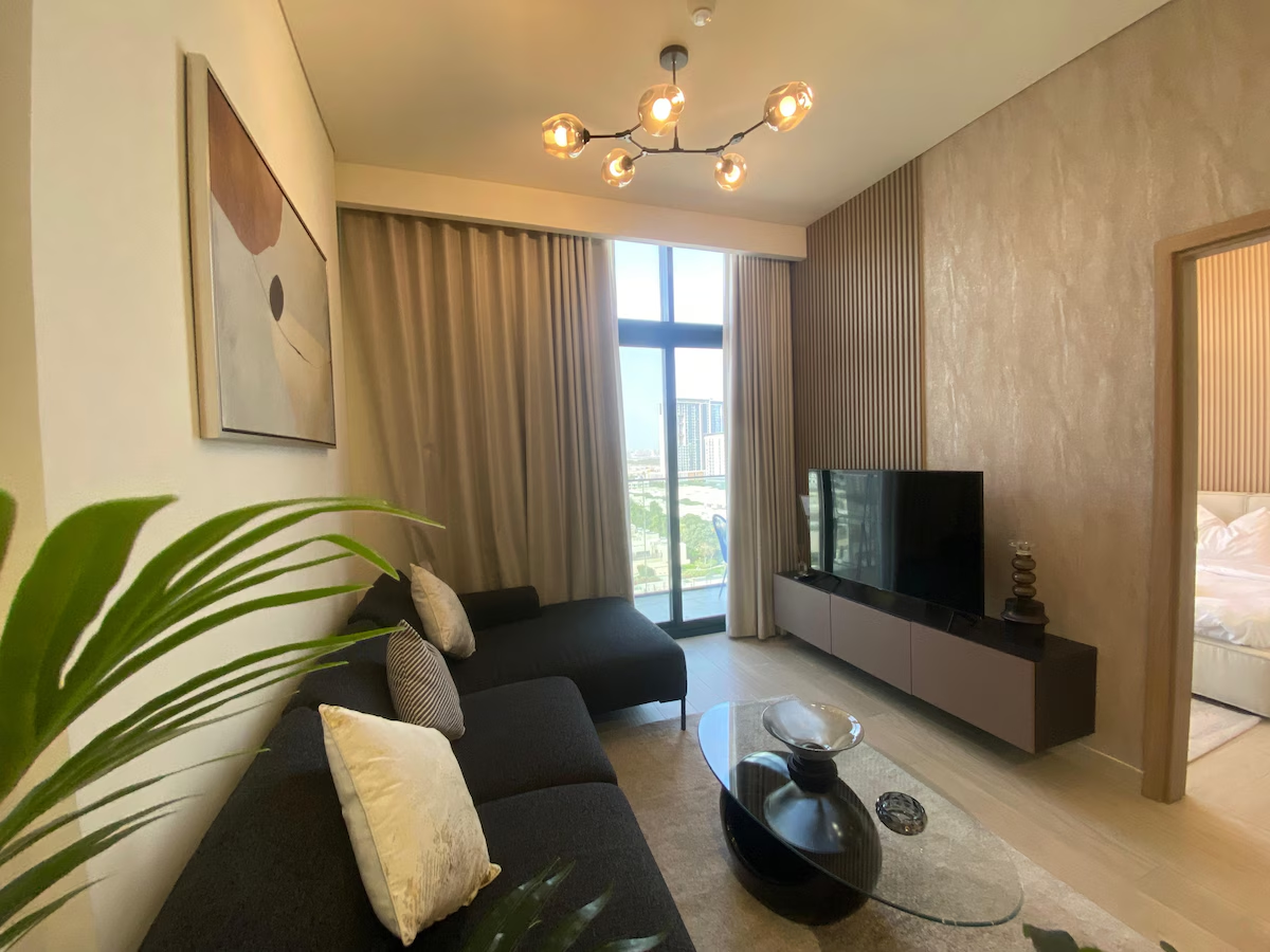 Spacious 1 Bedroom Apartment in Azizi Riviera