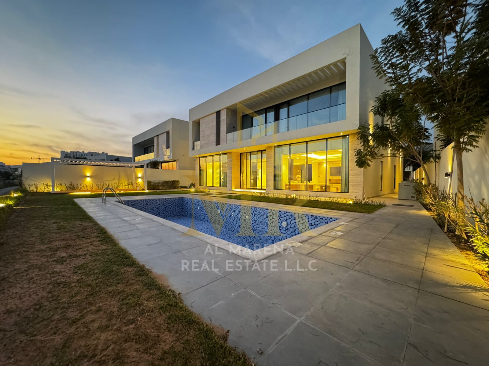 In Al-Zawraa, on an area of ten thousand square feet, including electricity, water, and furniture, with a lake view and a private pool