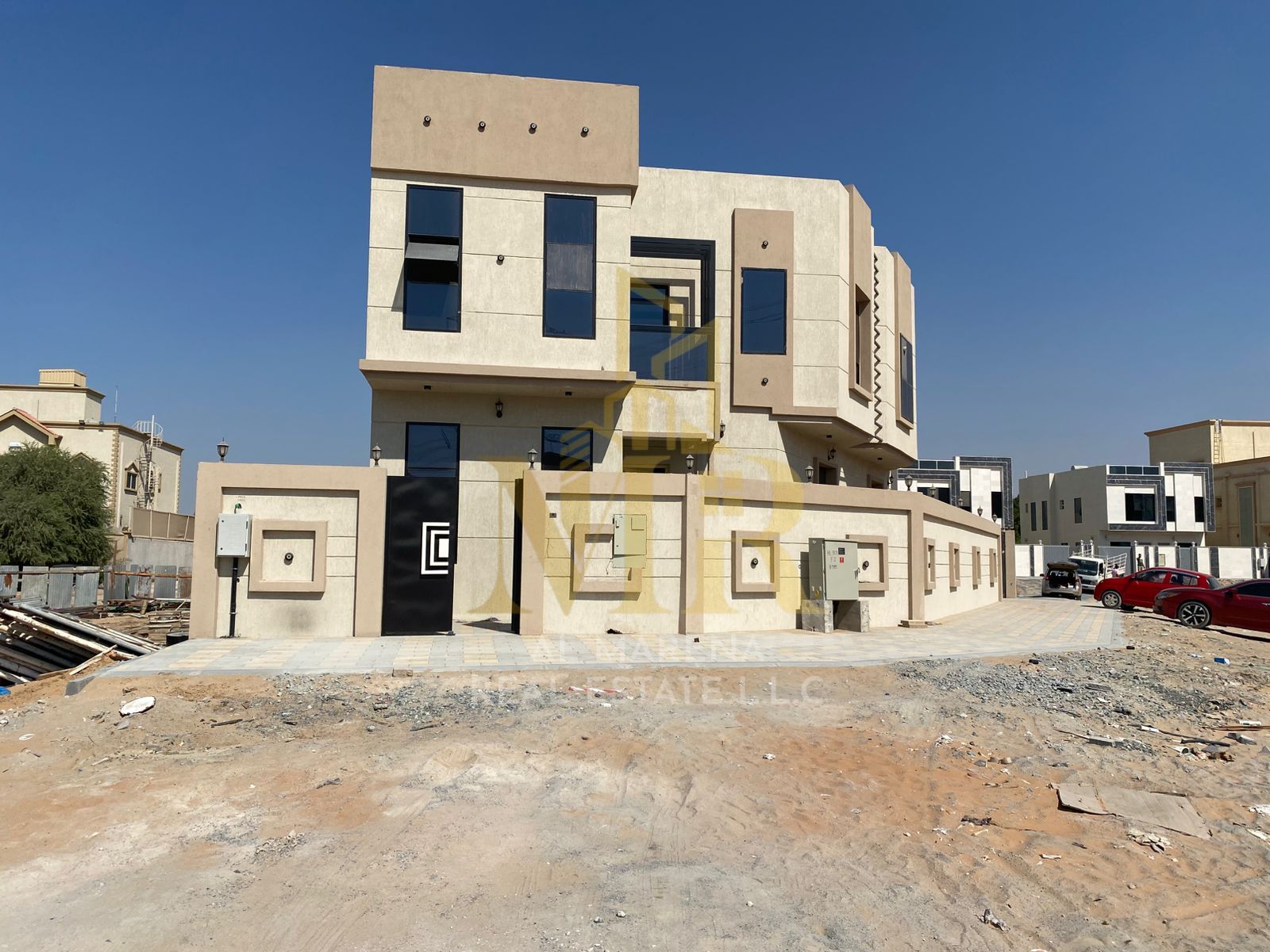 For sale, a dream villa in Al Helio 2 area in Ajman ** Including electricity and water * Freehold for all nationalities In an excellent location