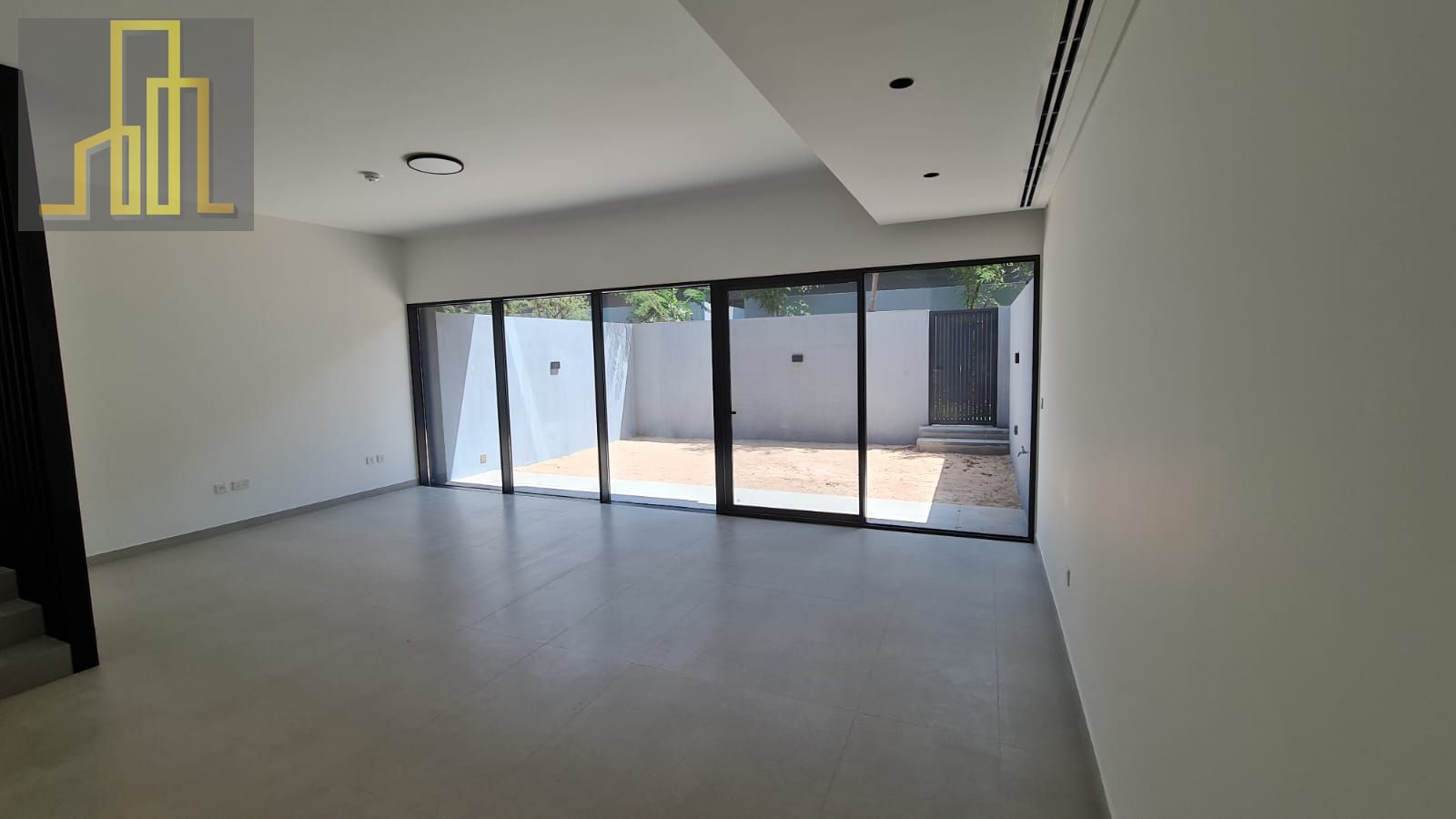 Sophisticated Townhouse | High-End Features | Masaar